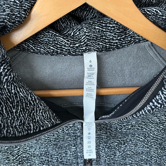 Lululemon Scuba Hoodie Sweatshirt Women’s 6 - Picture 7 of 9